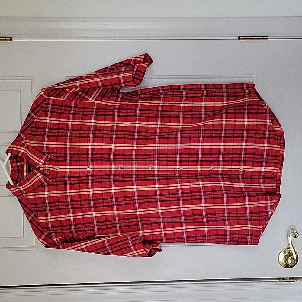 Men's Short Sleeve Button-down Shirt (M)